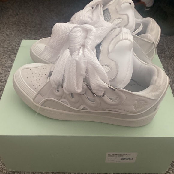 White Ruffled Sneakers - Picture 2 of 10